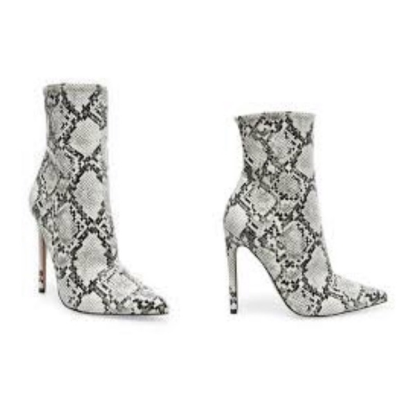 Steve Madden Shoes - STEVE MADDEN Whimsy White black Snake Print Bootie